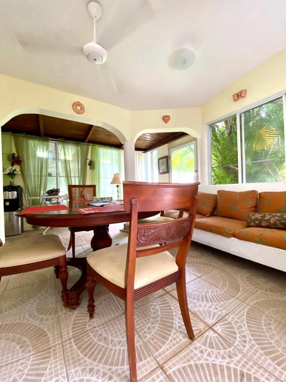Freandly Three Bedrooms Apartment โซซูอา ภายนอก รูปภาพ